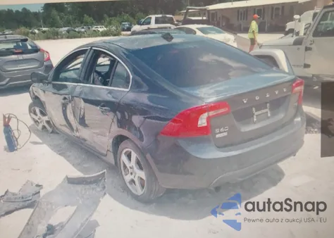 2013 Volvo S60 T5 из США, поврежденный, VIN YV1612FS3D1224949